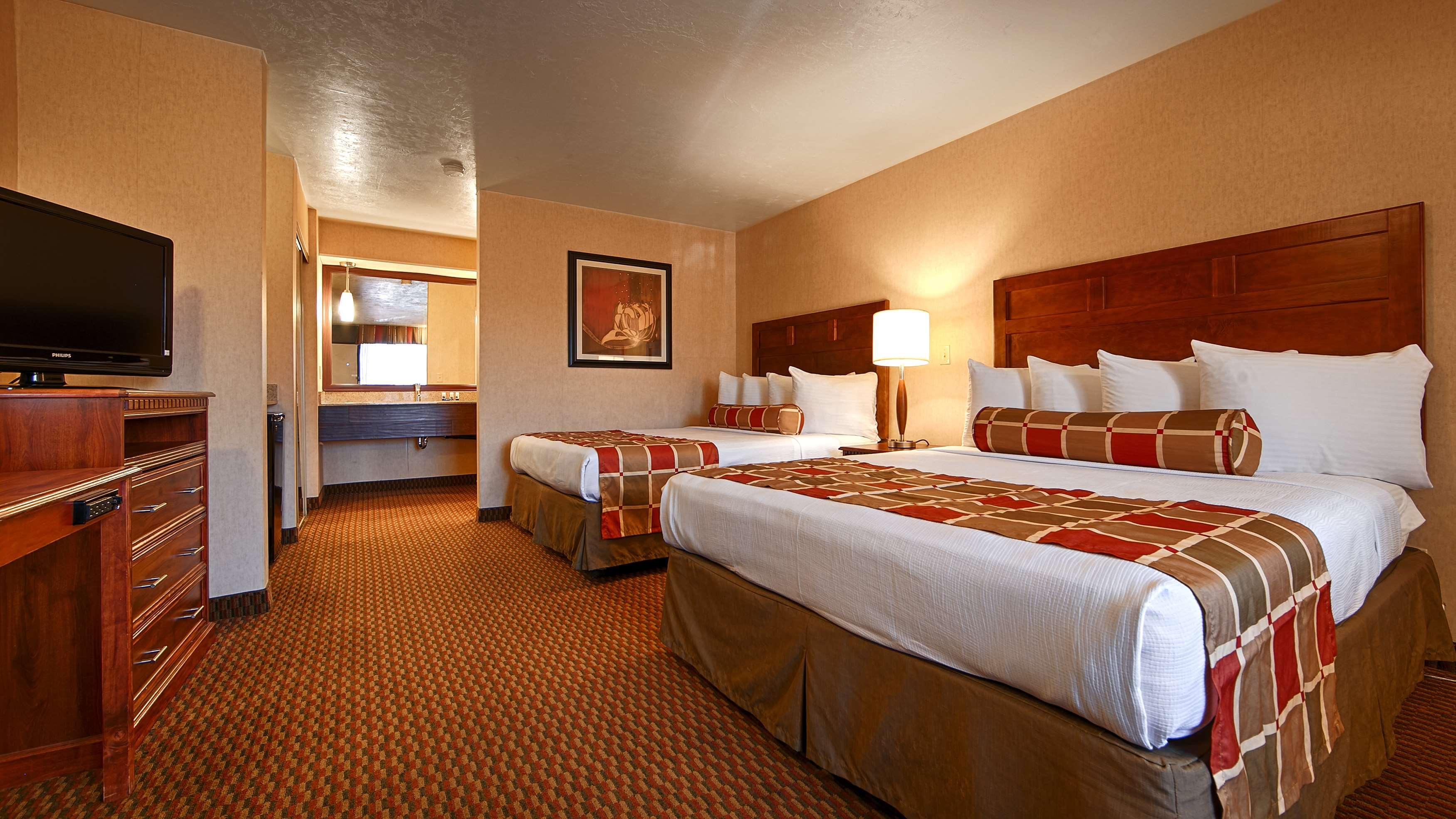 Best Western Plus Weston Inn Logan Esterno foto