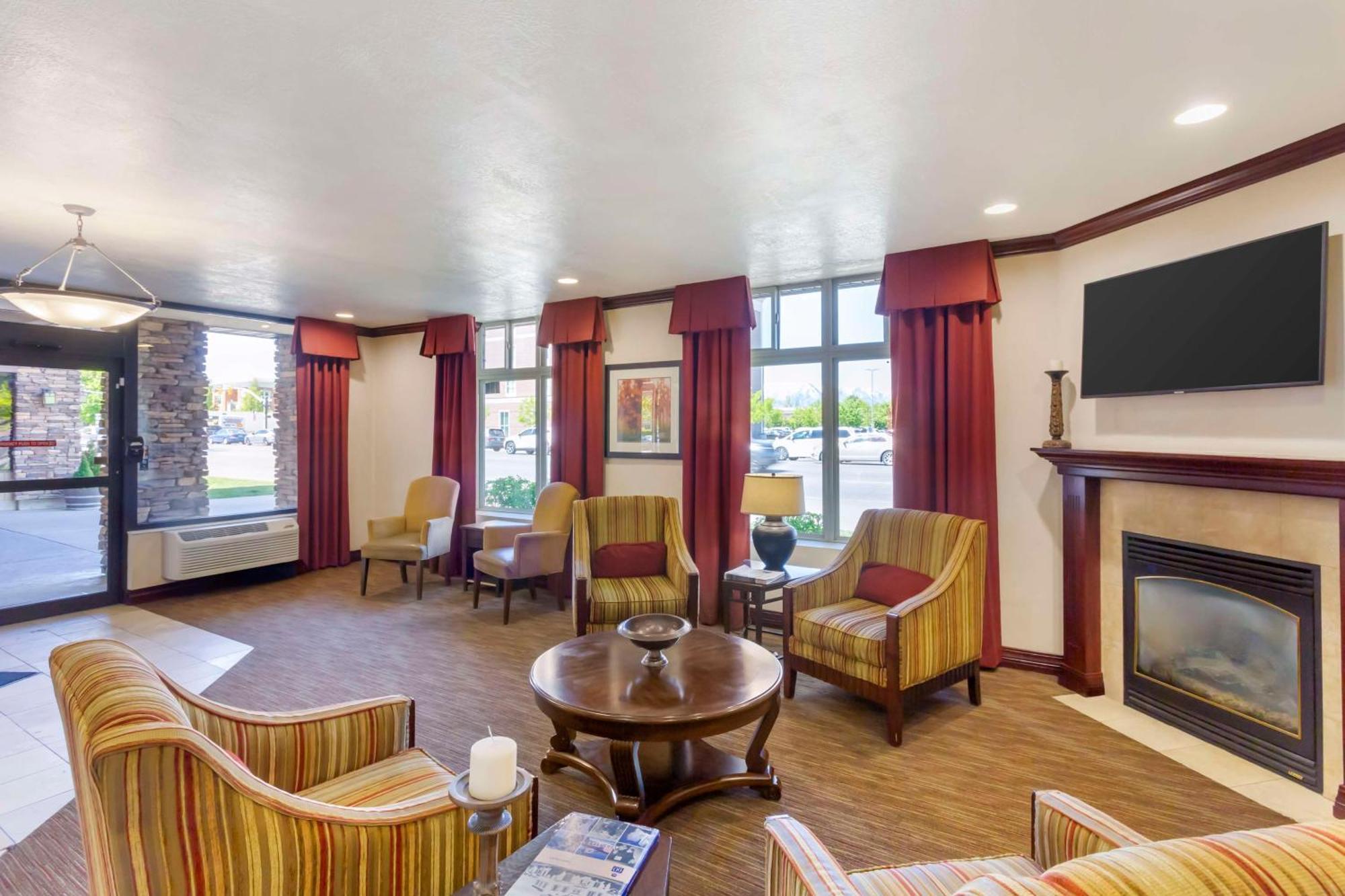 Best Western Plus Weston Inn Logan Esterno foto