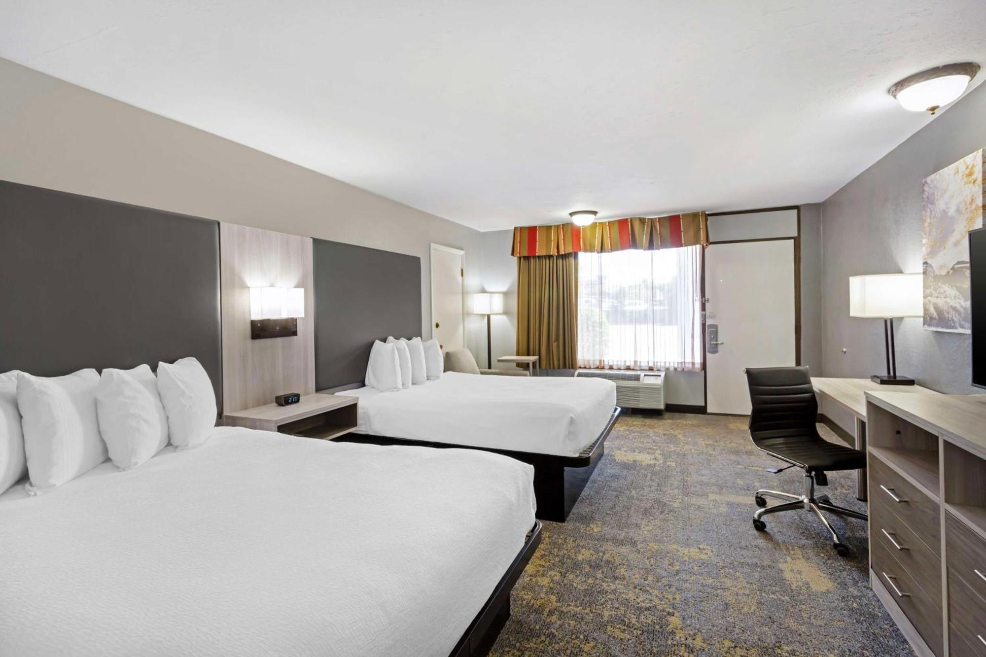 Best Western Plus Weston Inn Logan Esterno foto