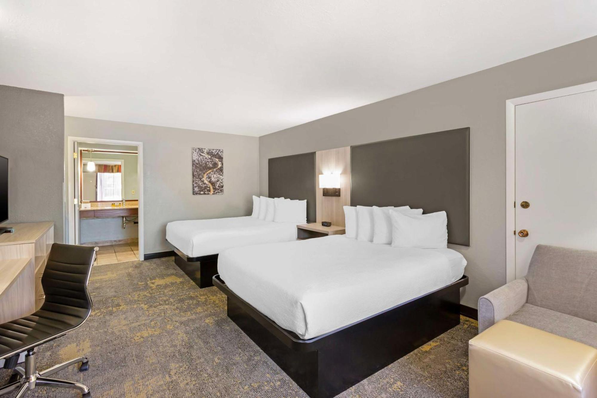 Best Western Plus Weston Inn Logan Esterno foto